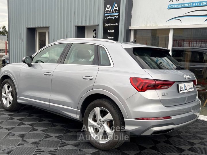 Audi Q3 35 TFSI 150ch Design Luxe 126g - 5