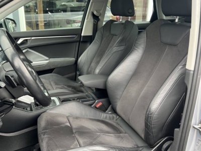 Audi Q3 35 TFSI 150ch Design Luxe 126g   - 11