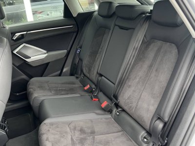 Audi Q3 35 TFSI 150ch Design Luxe 126g   - 23