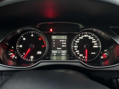 Audi A4 Avant 30 TDi V6 S line QUATTRO ECRAN CLIM PANO - 13