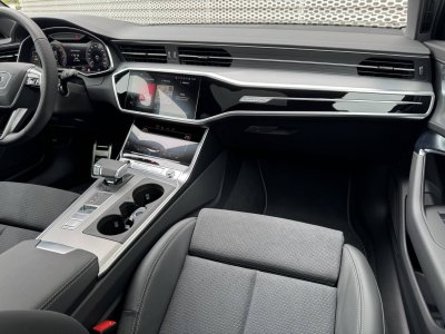 Audi A6 Avant 55 TFSIe 367 ch S tronic 7 Quattro Competition   - 13