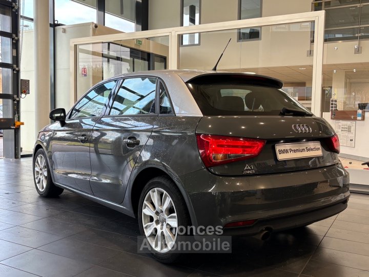 Audi A1 10 TFSI Ultra 5 portes 82chv cuir bi-ton faible kilom&eacute;trage, - 6