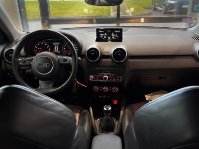 Audi A1 10 TFSI Ultra 5 portes 82chv cuir bi-ton faible kilom&eacute;trage,   - 9