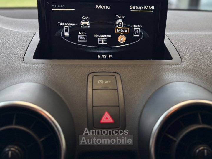 Audi A1 10 TFSI Ultra 5 portes 82chv cuir bi-ton faible kilom&eacute;trage, - 11