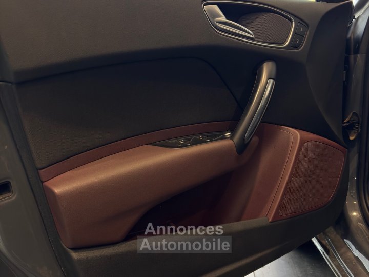 Audi A1 10 TFSI Ultra 5 portes 82chv cuir bi-ton faible kilom&eacute;trage, - 15