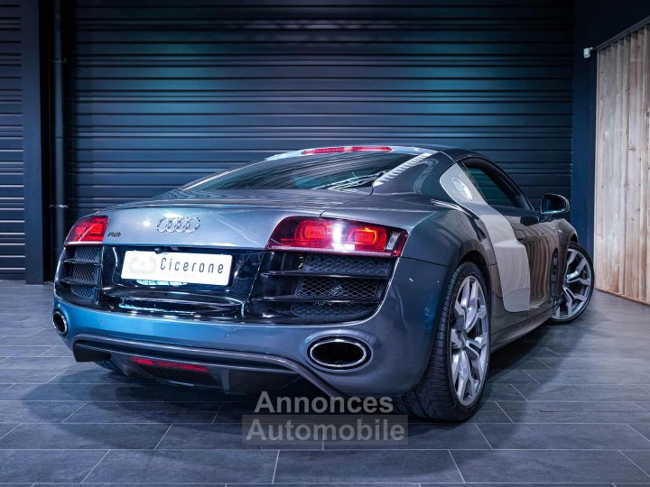 Audi R8 V10 FSI - 7