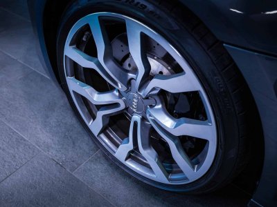 Audi R8 V10 FSI - 13