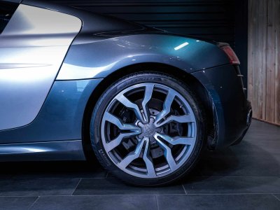 Audi R8 V10 FSI - 14