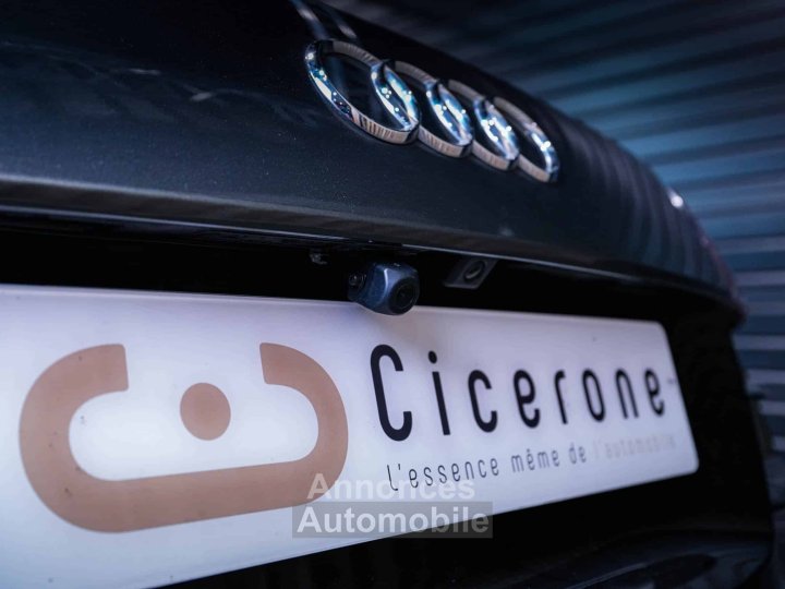 Audi R8 V10 FSI - 22