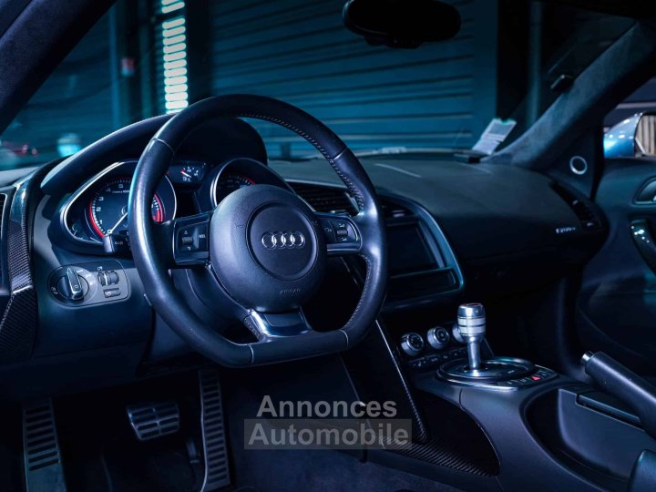 Audi R8 V10 FSI - 26
