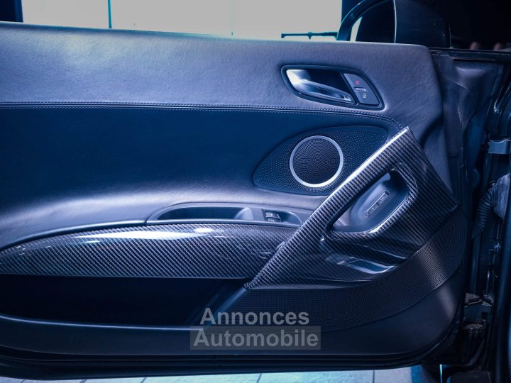 Audi R8 V10 FSI - 28