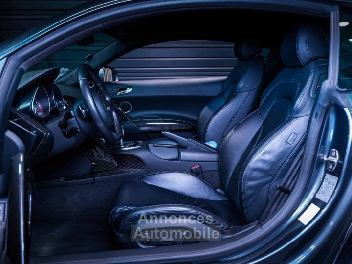 Audi R8 V10 FSI - 32