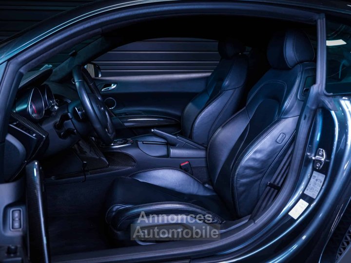 Audi R8 V10 FSI - 36