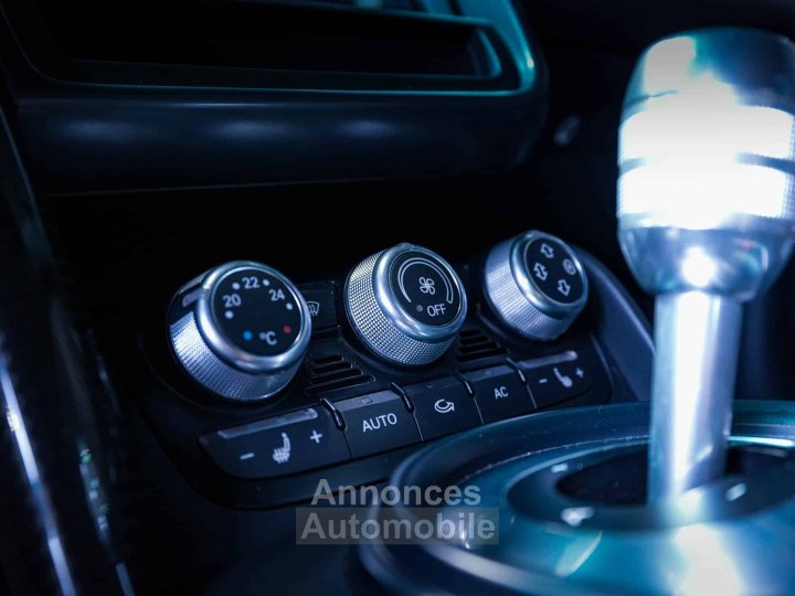 Audi R8 V10 FSI - 44