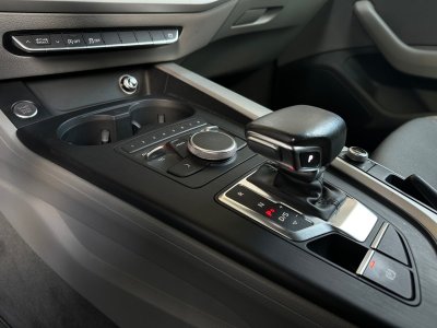 Audi A4 AVANT 20 TDI 150 S tronic 7 Design   - 14