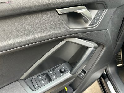 Audi Q3 Sportback 45 TFSIe 245 ch S tronic 6 S line   - 30