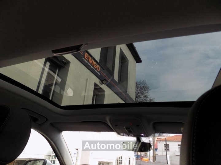 Audi Q2 15 35 tfsi 150ch cod design luxe s tronic 7 to-sound system - 11