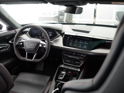 Audi e-tron GT RS 598 ch quattro S Extended   - 8