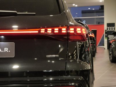 Audi Q5 TDI 204 ch Hybride S tronic 7 Quattro S line   - 25