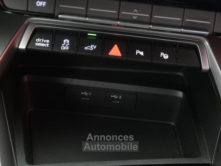 Audi A3 Sportback 40 TFSIe 204 S tronic 6 Business Executive - 8