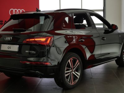 Audi Q5 55 TFSIe 367 S tronic 7 Quattro S line - 20
