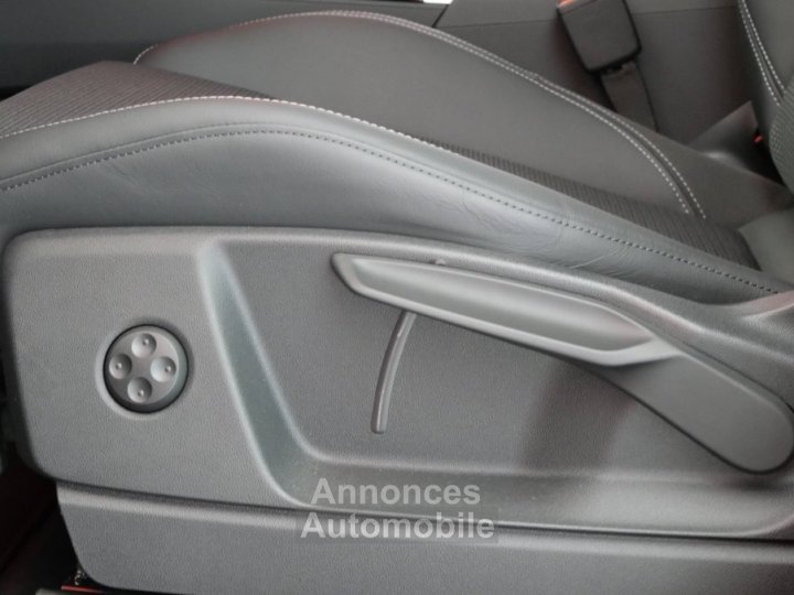 Audi Q5 55 TFSIe 367 S tronic 7 Quattro S line - 25