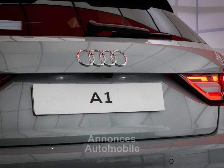 Audi A1 Sportback 30 TFSI 116 ch S tronic 7 Black Edition - 10