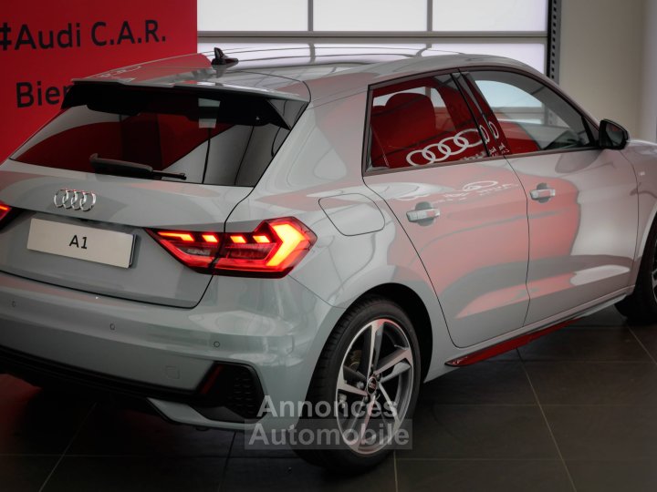 Audi A1 Sportback 30 TFSI 116 ch S tronic 7 Black Edition - 13