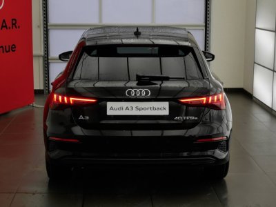 Audi A3 Sportback 40 TFSIe 204 S tronic 6 Business Executive - 2