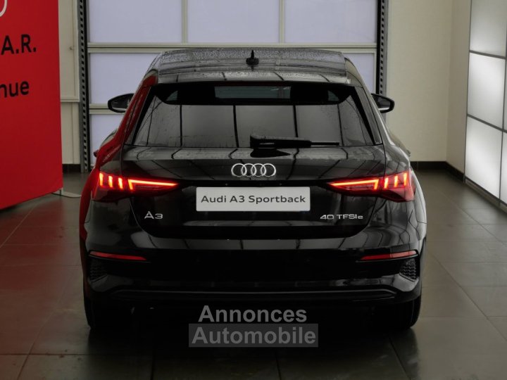 Audi A3 Sportback 40 TFSIe 204 S tronic 6 Business Executive - 2