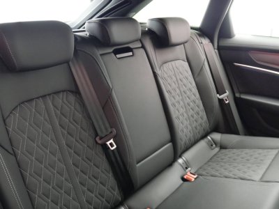 Audi A6 AVANT Avant 55 TFSIe 367 ch S tronic 7 Quattro Competition   - 12