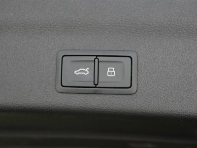 Audi A6 AVANT Avant 55 TFSIe 367 ch S tronic 7 Quattro Competition   - 8