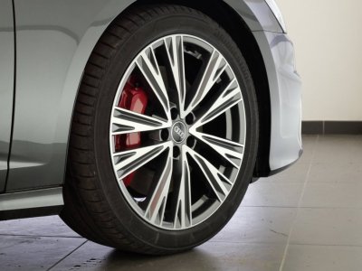 Audi A6 AVANT Avant 55 TFSIe 367 ch S tronic 7 Quattro Competition   - 21