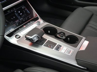 Audi A6 AVANT Avant 55 TFSIe 367 ch S tronic 7 Quattro Competition   - 5