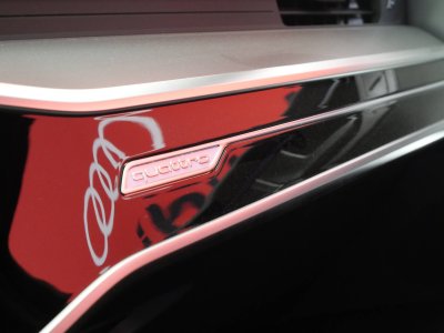 Audi A6 AVANT Avant 55 TFSIe 367 ch S tronic 7 Quattro Competition   - 11