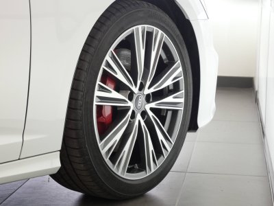 Audi A6 AVANT Avant 55 TFSIe 367 ch S tronic 7 Quattro Competition   - 21