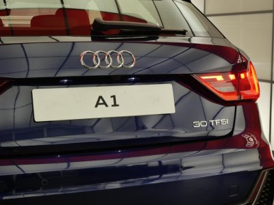 Audi A1 Sportback 30 TFSI 116 ch S tronic 7 S Line   - 3