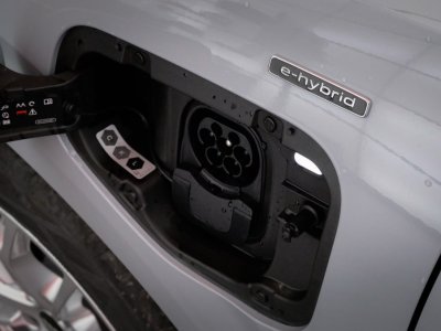 Audi Q3 HYBRIDE e-hybrid 272 ch S tronic 6 Business Executive   - 9