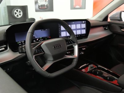 Audi Q3 HYBRIDE e-hybrid 272 ch S tronic 6 Business Executive   - 18