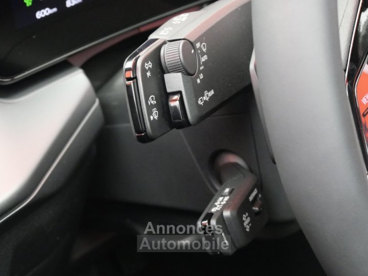 Audi Q3 HYBRIDE e-hybrid 272 ch S tronic 6 Business Executive - 19