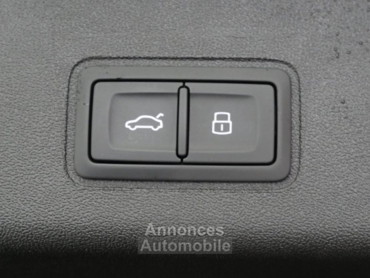 Audi Q3 HYBRIDE e-hybrid 272 ch S tronic 6 S line - 14