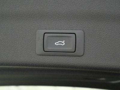 Audi A6 AVANT Avant 55 TFSIe 367 ch S tronic 7 Quattro Competition - 13