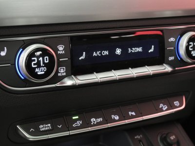 Audi Q5 Sportback 55 TFSIe 367 S tronic 7 Quattro Black Edition   - 15