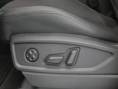 Audi Q5 Sportback 55 TFSIe 367 S tronic 7 Quattro Black Edition   - 19