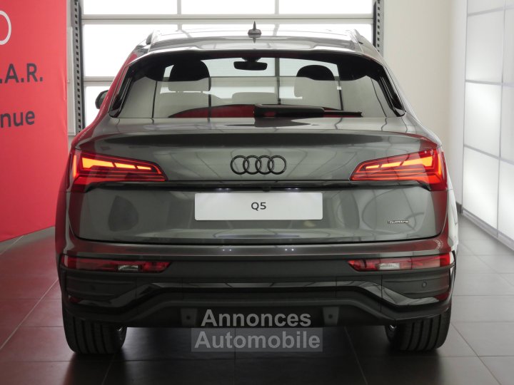 Audi Q5 Sportback 55 TFSIe 367 S tronic 7 Quattro Black Edition - 27