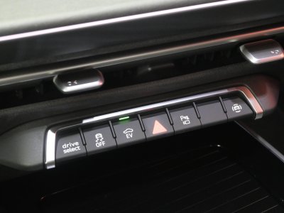 Audi Q3 HYBRIDE e-hybrid 272 ch S tronic 6 S line   - 15