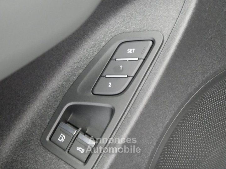 Audi Q3 HYBRIDE e-hybrid 272 ch S tronic 6 S line - 30