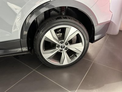 Audi Q2 35 TDI 150 S tronic 7 S line Plus   - 8