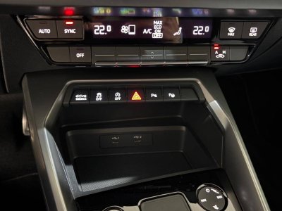 Audi A3 BERLINE Berline 35 TFSI Mild Hybrid 150 S tronic 7 S Line   - 16