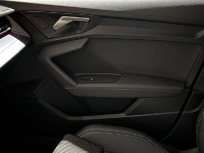 Audi A3 BERLINE Berline 35 TFSI Mild Hybrid 150 S tronic 7 S Line   - 17